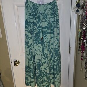 True Destinations Floral Green Tropical Wide Leg Pallazo Pants‎ Size M Smocked